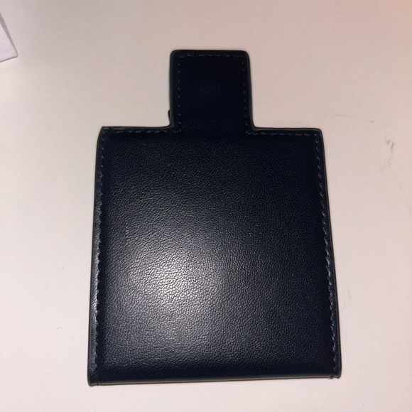 Chanel Mirror - Picture 2 of 3